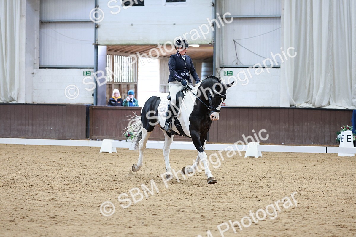 SBM_008259 - Class 6b - Novice 6 - 9.28-10.41