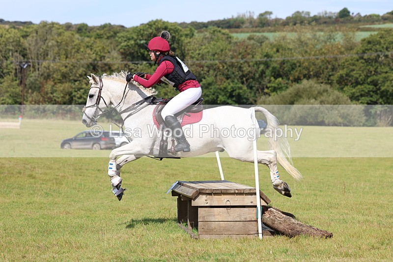 3E7A6698 - Class 1: Trebudannon Open: Pheasant Feeder
