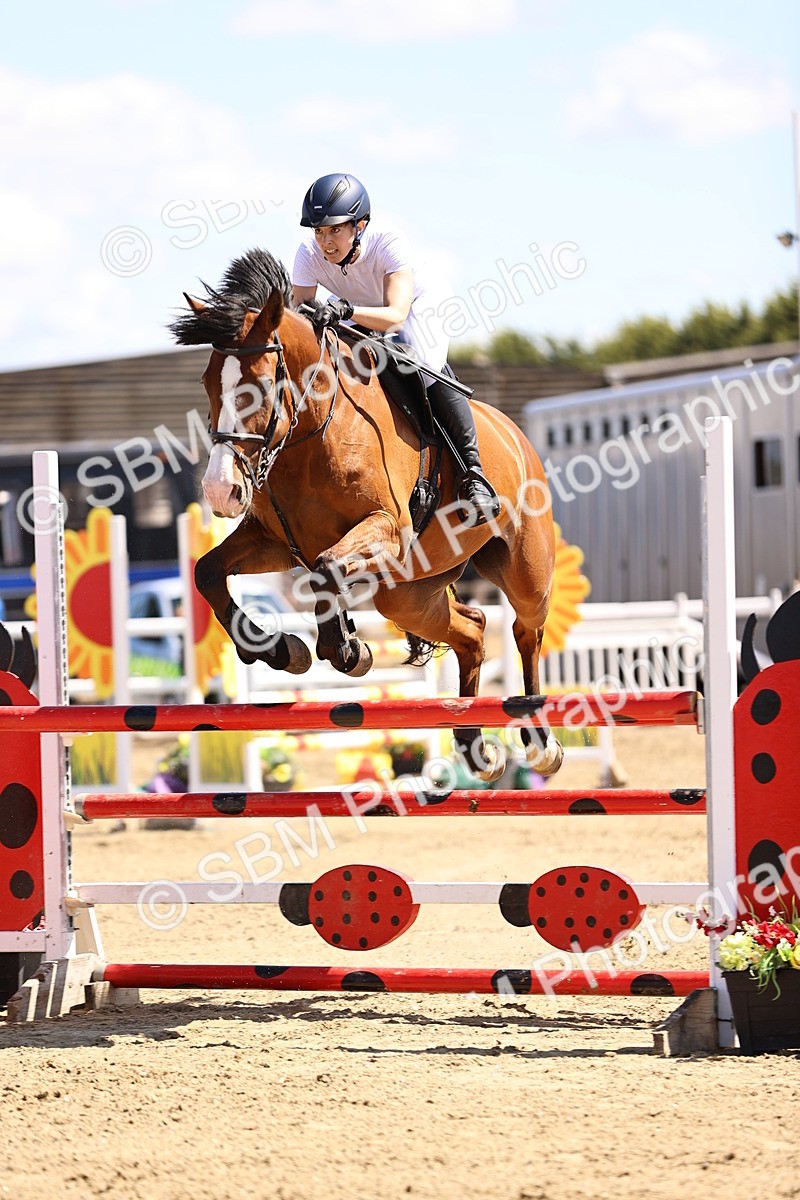 SBM_014881 - Class 15 - Senior Newcomers - 1.10m Open