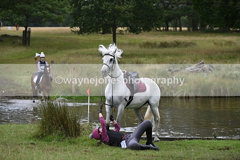 WJ7_3197 - Time at Water 12:15 to 12:50