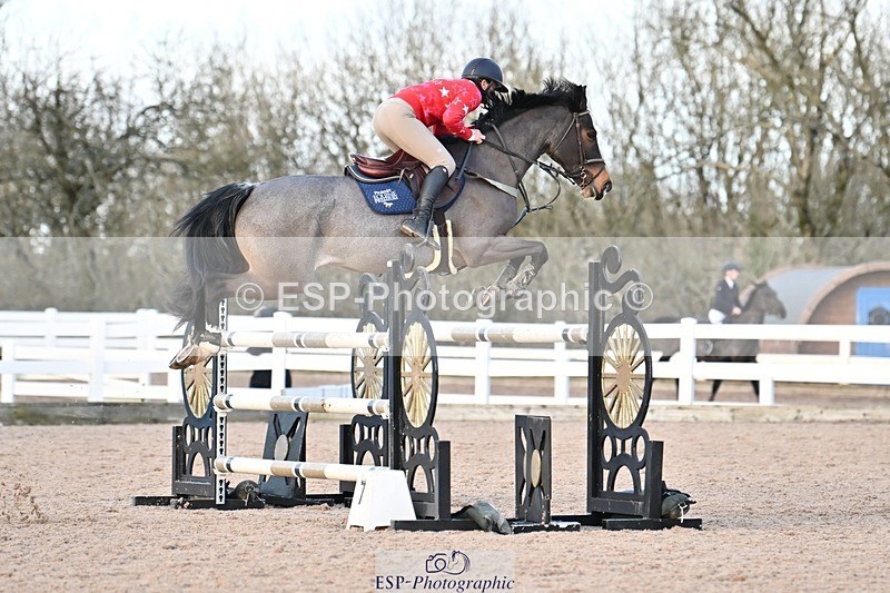 241208-141123-01898 - Cls 22 Foxhunter and 1.20m Open