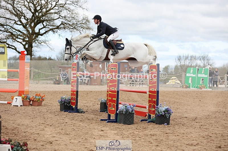 240419A-115309-06875 - Cls 6, 2 Star Medium Tour 1.35m