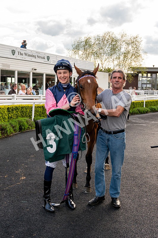 300424-Race 2-Englemere-4242 - Race 2