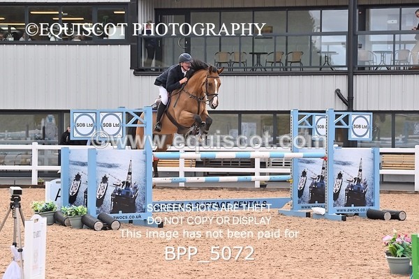 BPP_5072 - CLASS 7 THURS Redpost Equestrian Senior Foxhunter/1.20m Open
