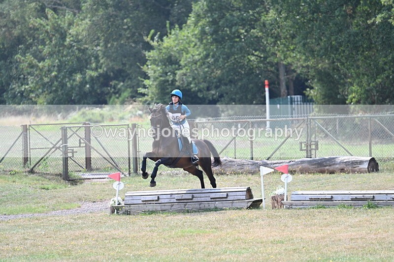 WJ7_1563 - XC Time 11:41 to 11:54