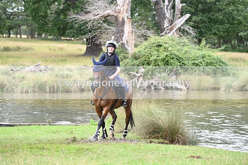 WJ7_2612 - Time at Water 11:37 to 12:13