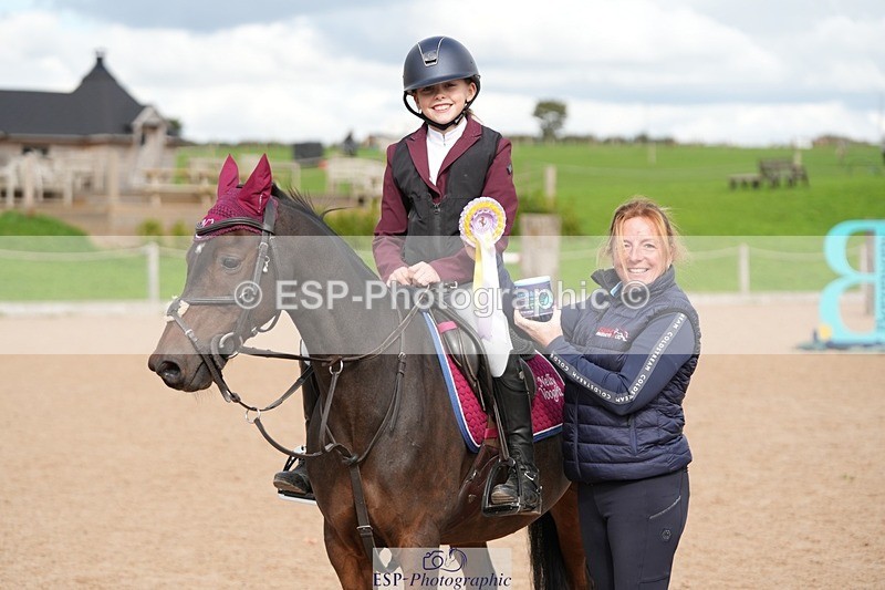 250921-151421-03811 - Cls 20 Pony 80cm Derby