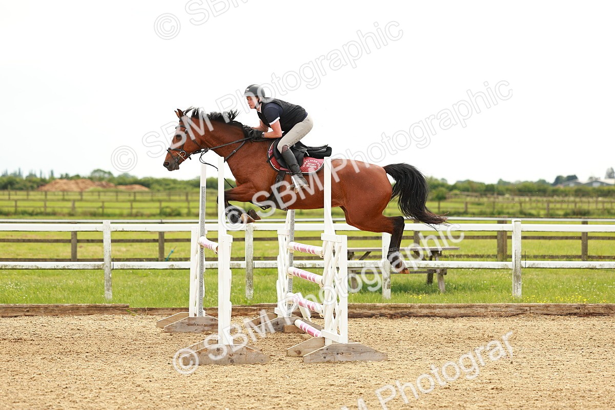 SBM_002177 - Class 4 - Senior Newcomers - 1.10m