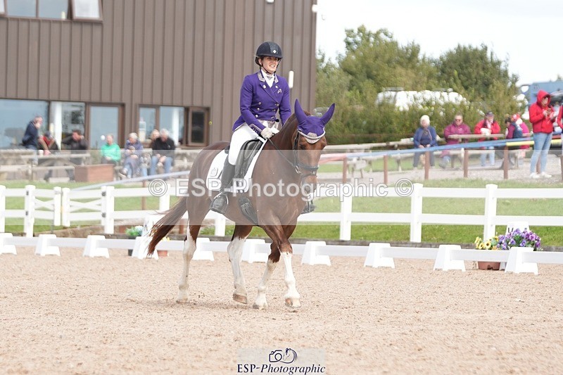 250906-131828-03583 - 017-Natalie.RosewarnePenpont.Fancy.That