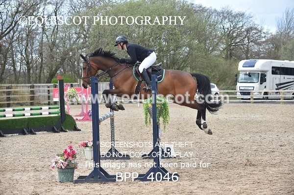 BPP_4046 - CLASS 4 Senior Newcomers/ 1.10m Open