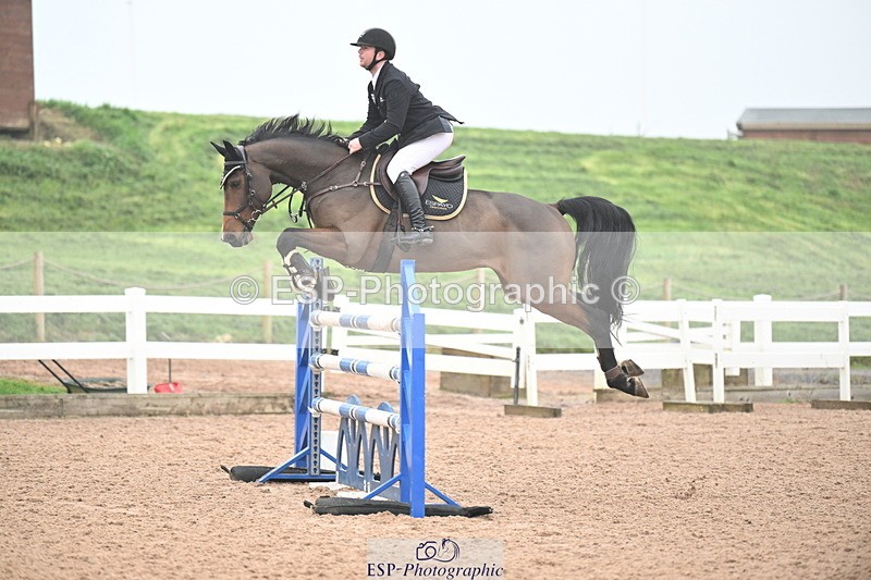 241102A-122933-04567 - SAT Cls 15 Foxhunter and 1.20m Open