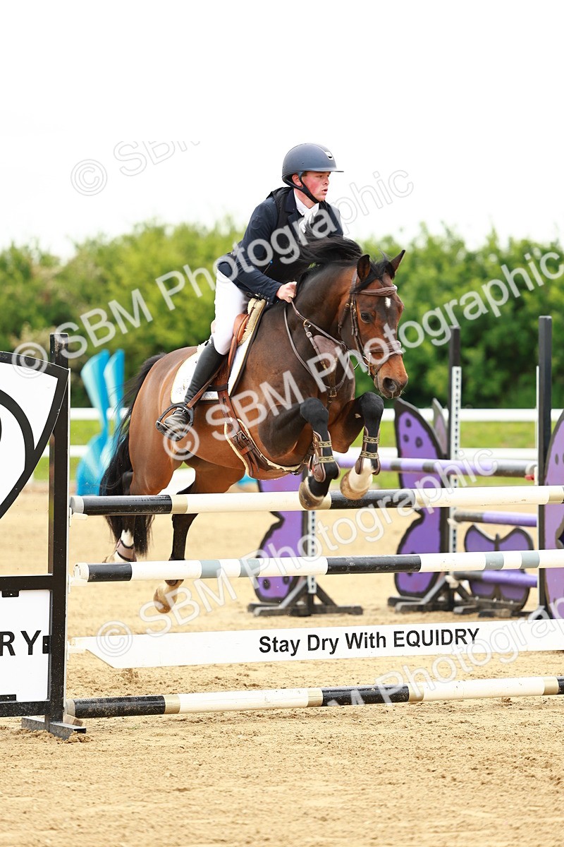 SBM_001097 - Class 4 - Senior Newcomers - 1.10m