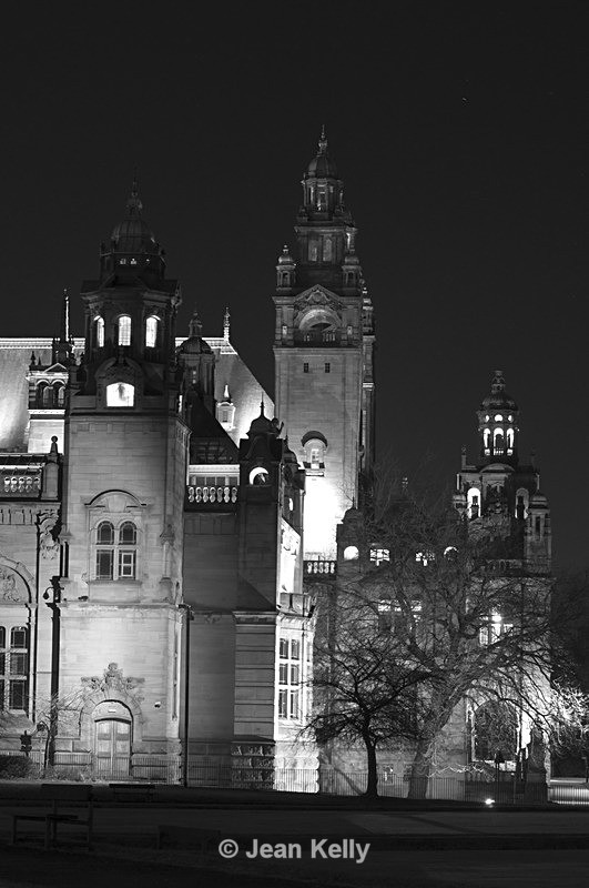 Kelvingrove Art Gallery and Museum, Glasgow - 5987 bw - Black and white