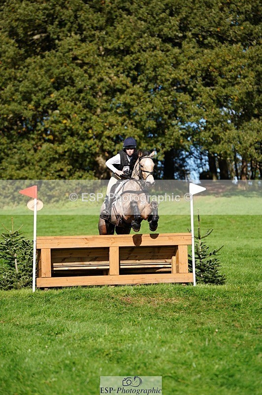 241026-121700-13210 - 409-Chloe.Dunn-TOWERHILL.SHAMIE