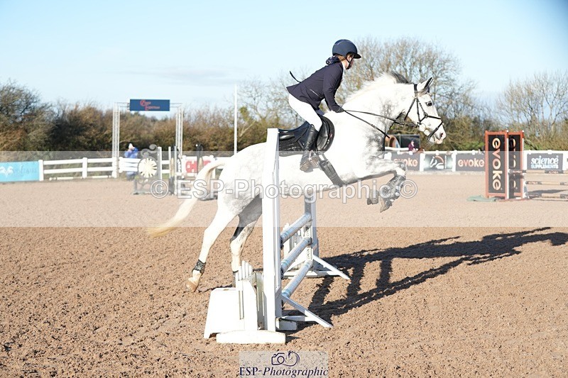 251130-104425-00970 - Cls 4 Pony Brit Nov & 80cm Open