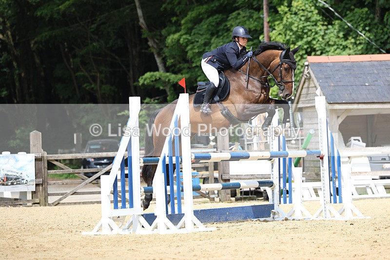 3E7A1037 - Class 13: Senior Newcomers/1.10m open