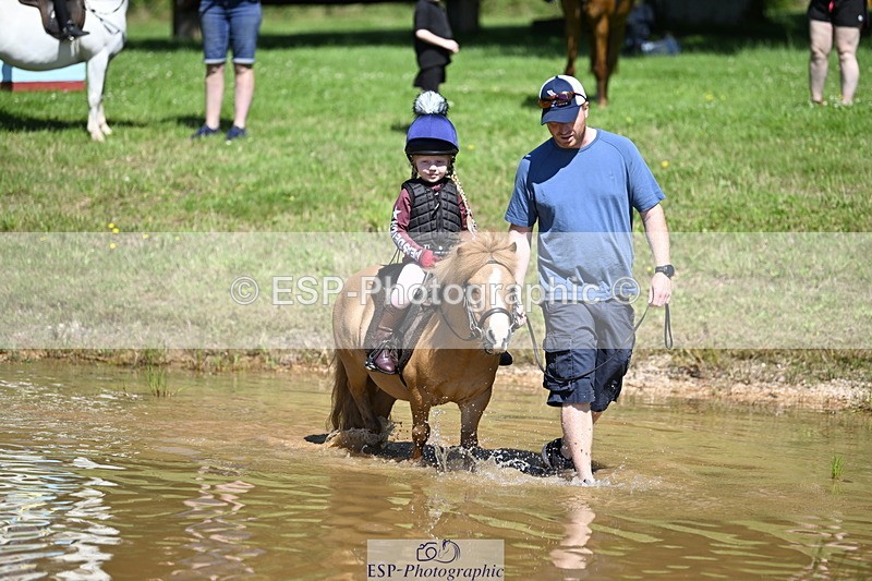 240728B-110914-01137 - Gemma's Group XC