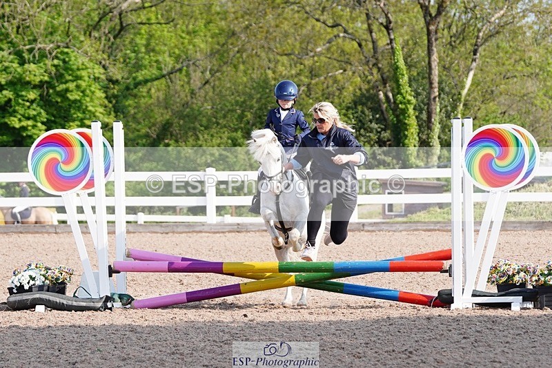 250503-092256-00075 - Cls 16 Clear Round 40cm and 50cm