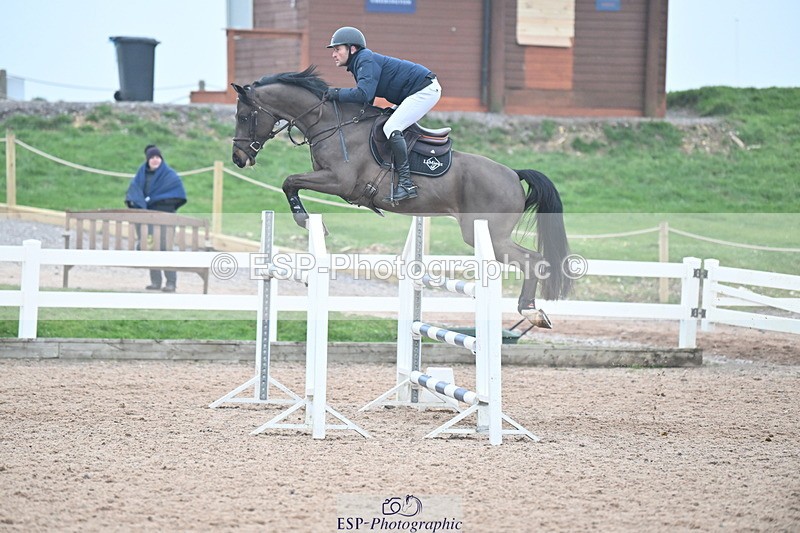 240113A-140613-02251 - Cls 13 Foxhunter and 1.20m Open