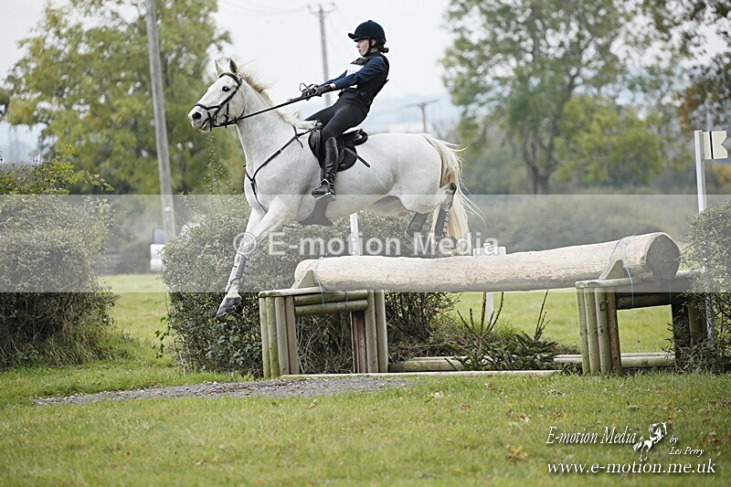 WWHT 181020 WWHT 181020 1613 - WWEC Open (1.00m)  18/10/20