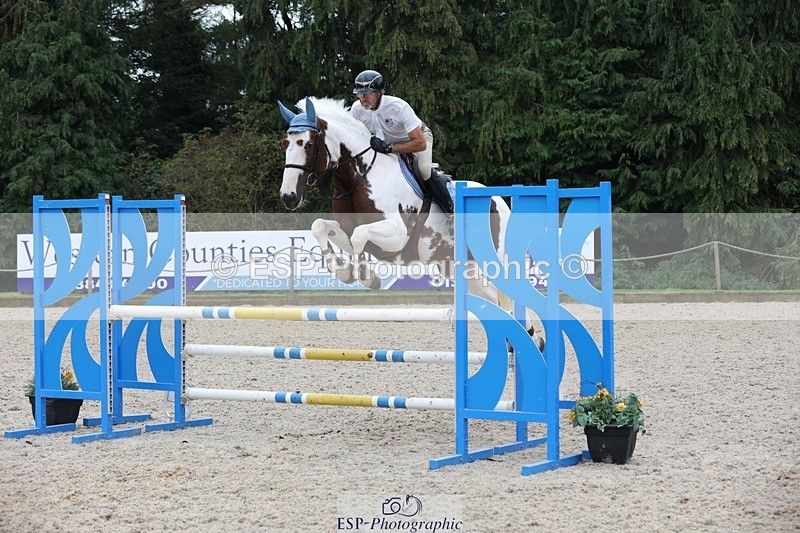 230908-171338-03191 - Cls 9 Snr Newcomers & 1.10m Open