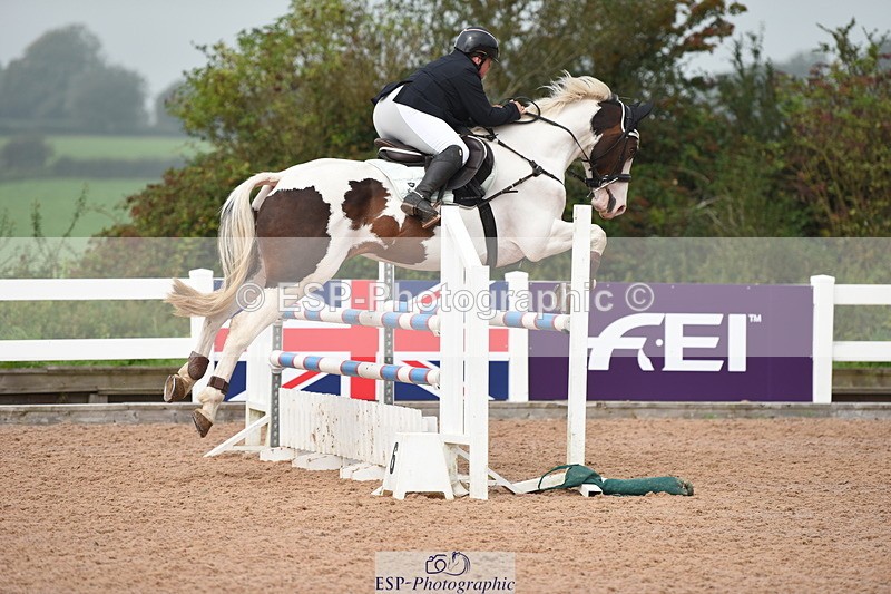 230902A-112752-00597 - Cls 8 1.05m Amateur Quali