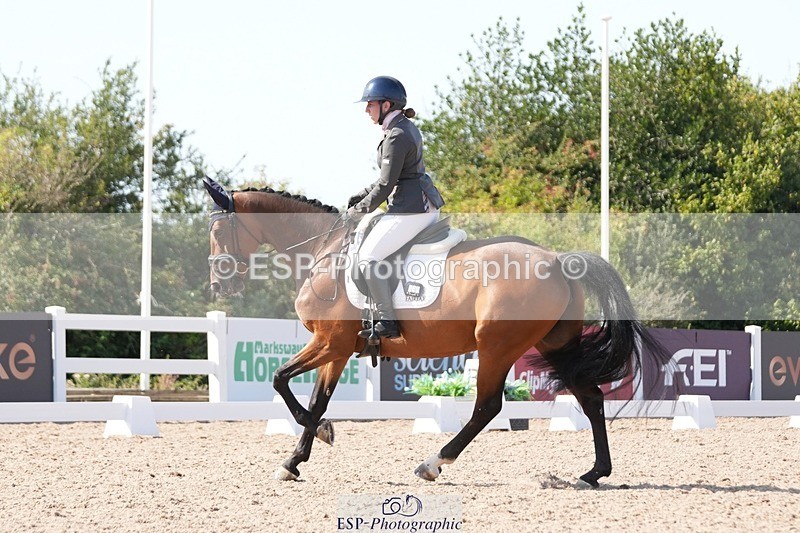 250817-160900-11669 - 190-Natalie.DraperRenkum.Cordula