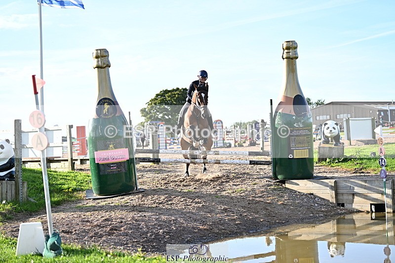 240913A-175239-05740 - Cls 19 Snr 1m Open Speed Derby