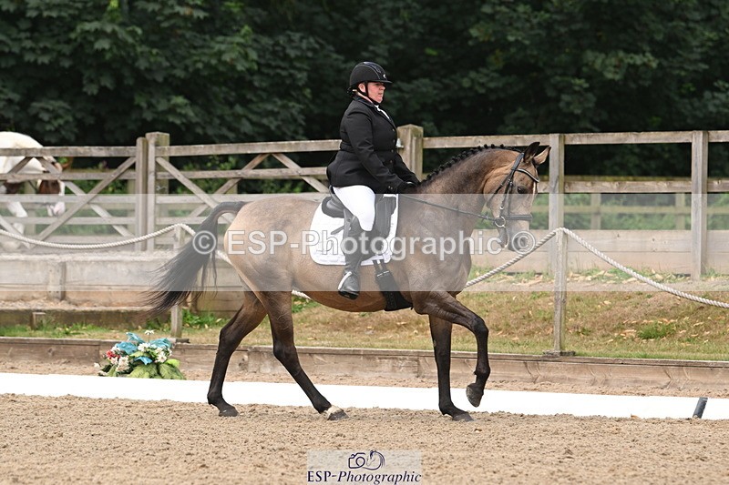 250719A-104306-03981 - 127-Jocelyn.Gilmore-Spring.Lily