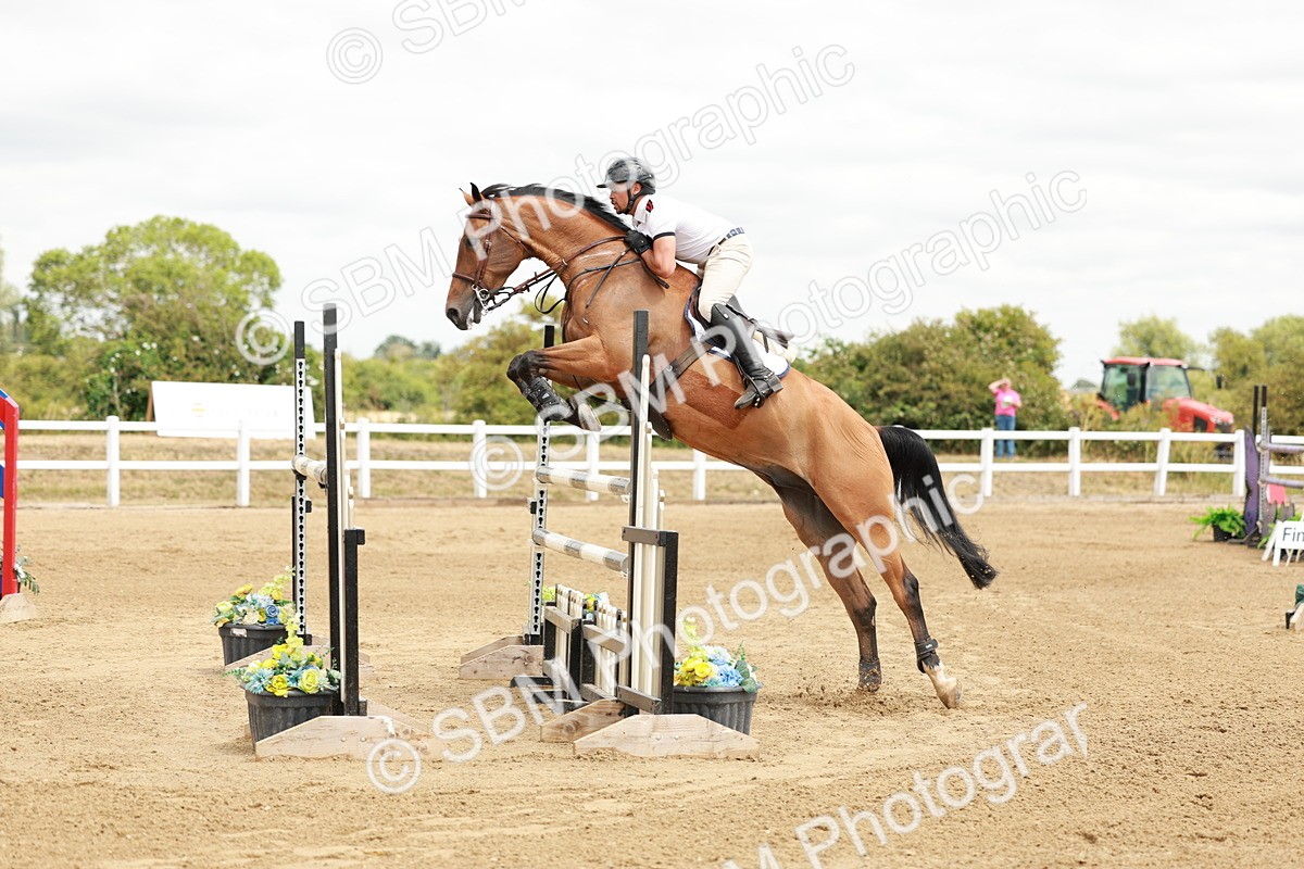 SBM_018399 - Class 21 - Senior Newcomers Championship 2d Rd