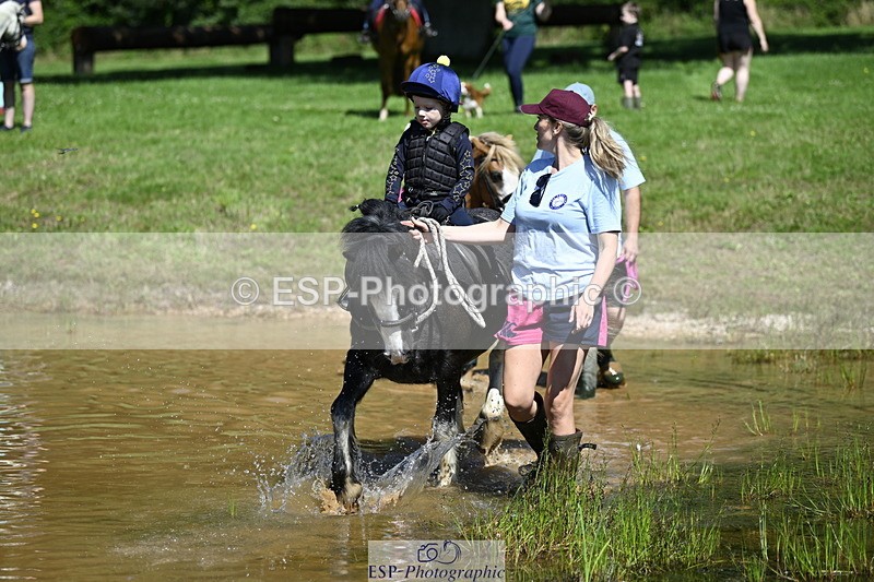 240728B-110815-01115 - Gemma's Group XC