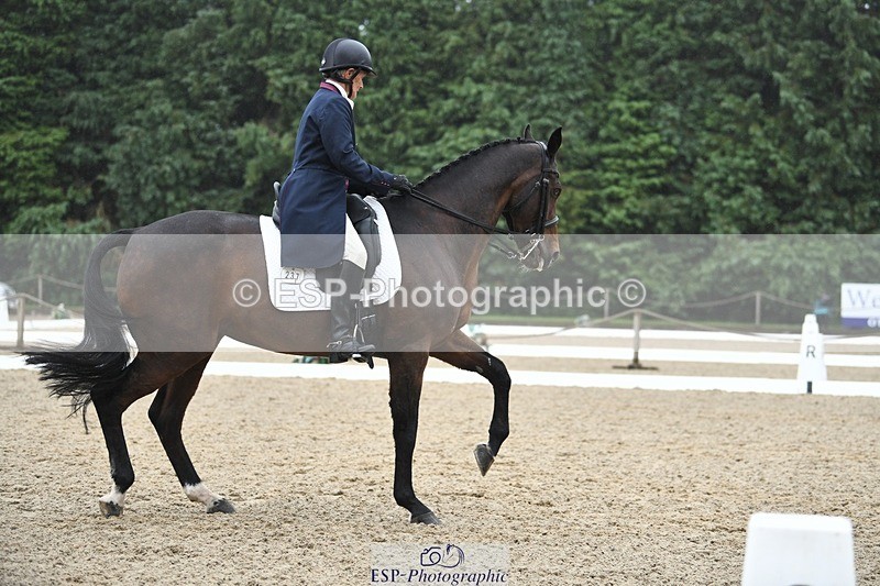 240720-142727-05637 - 237-Sue_Lanz-Wellshead_Foxtrot