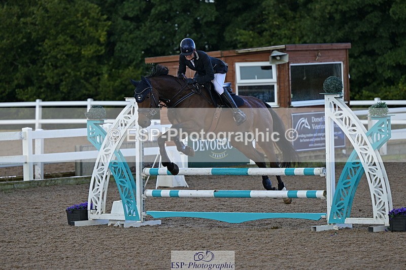 240912A-101709-00957 - Cls 8 Snr British Novice and 90cm Open