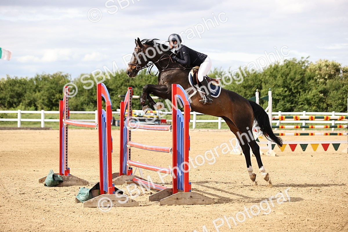 SBM_003532 - Class 13 - Senior Foxhunter - 1.20m