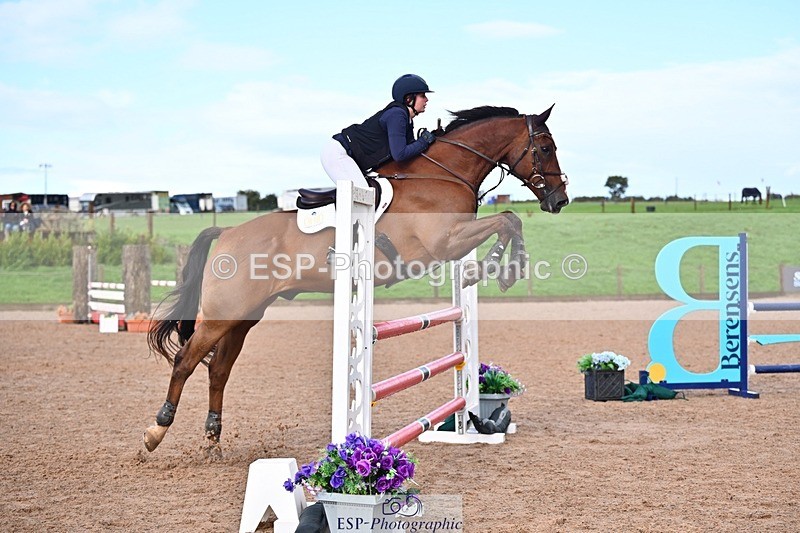 250912-161206-05384 - Cls 13 Snr 1.05m and 1.10m