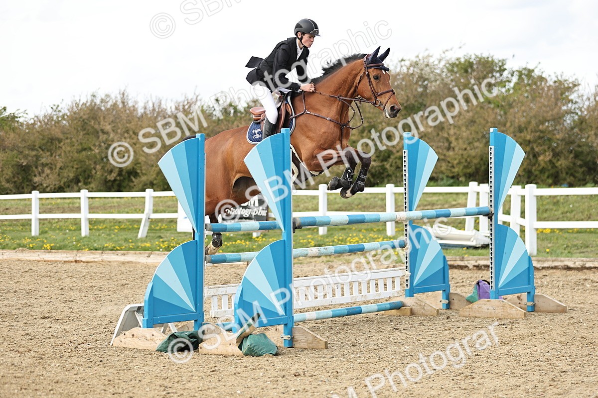 SBM_001483 - Class 5 -Senior Foxhunter - 1.20m
