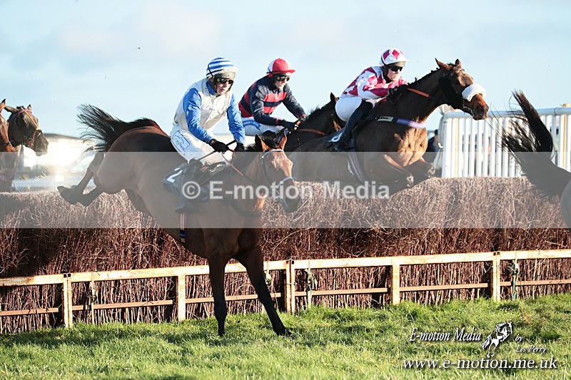 PtP 301125  0727 - Hursley Hambledon Point-to-Point Larkhill Racecourse 30/12/2025