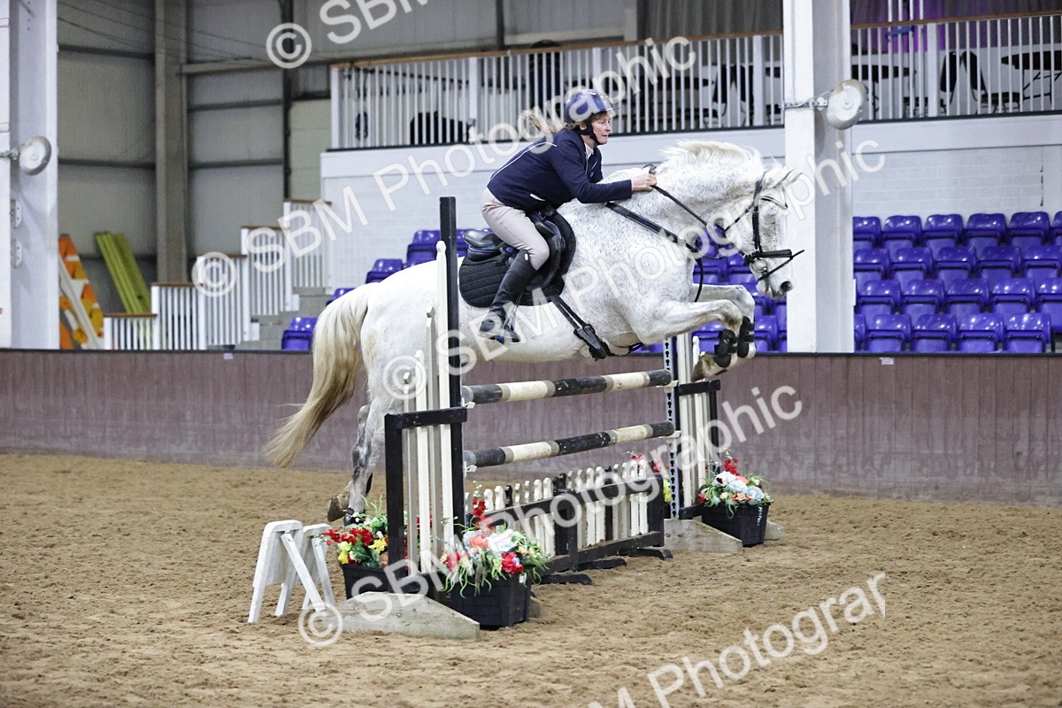 SBM_001169 - Class 4 - Senior Newcomers/ 1.10m Open