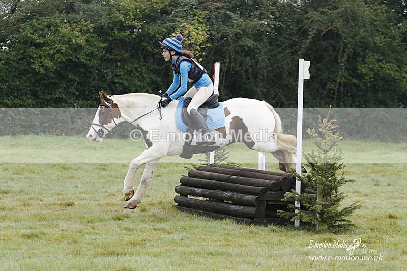 WWHT 171021 0468 - Novice Restricted (0.80m)  17/10/21
