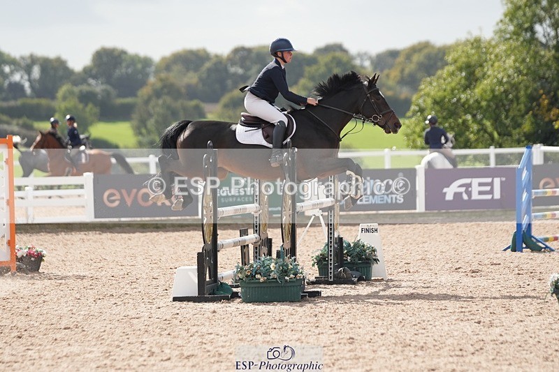 251005-132054-03501 - Cls 27 1.05m Amateur Qualifier