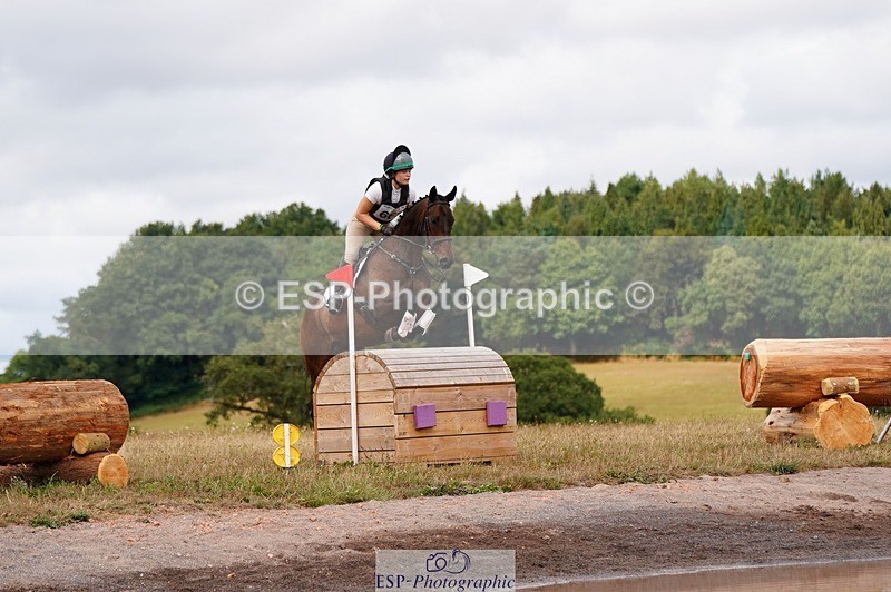 250803A-151848-16505 - O-668-Leia.Massey-SLIPALONGTREVASKIS