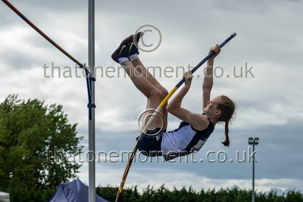 SIAB23-915402 - Field Female Set Two