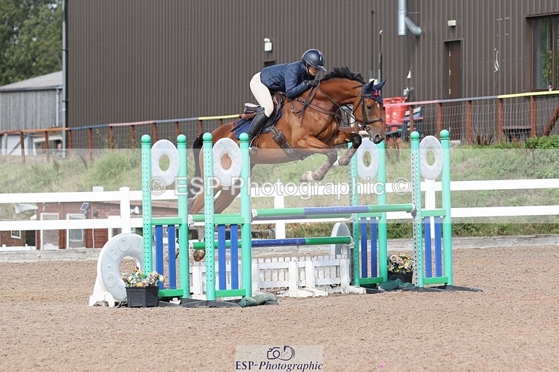 250913-143443-07398 - Cls 25 1.05m Amateur Quali
