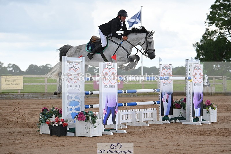 230721A-113030-05671 - Cls 6, 2 Star Medium 1.35m