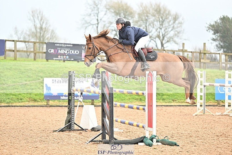 250122-140452-00566 - Cls 6 Foxhunter and 1.20m