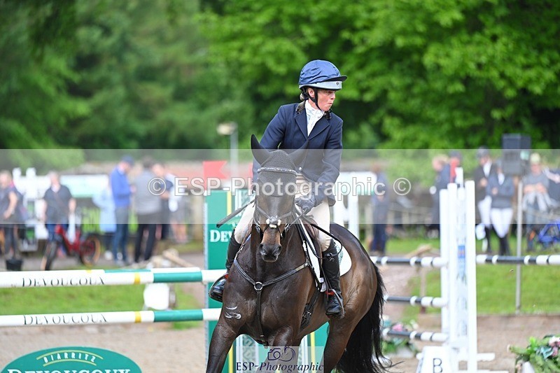 240526-093304-19626 - 370-STORM_IN_DECEMBER-Claire_Fielding