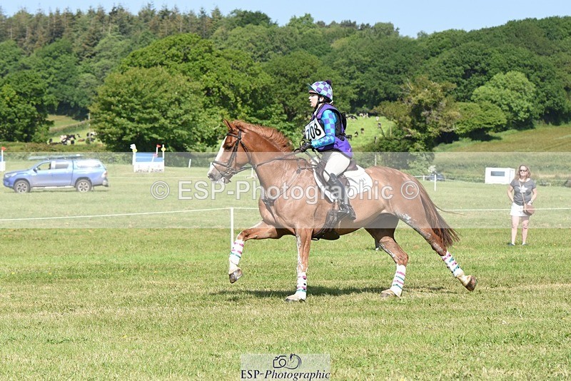 230527-100038-08152 - 208-NICO-Holly_Clarke-XC