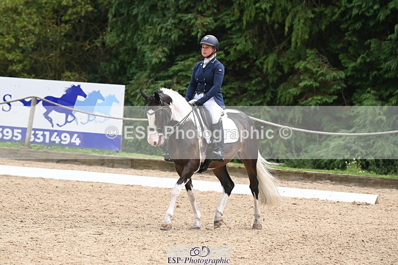 250720A-144332-11897 - 164-Dominique.Kinnaird-Perry-Pallas.Vanquish