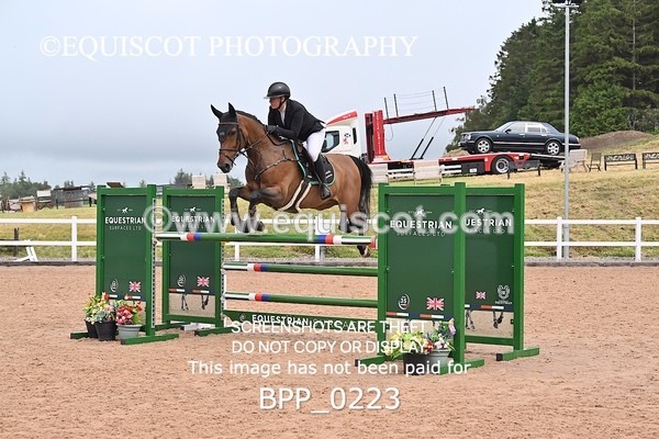 BPP_0223 - CLASS 25 SUN HOYS Redpost Equestrian Senior Foxhunter Second Round