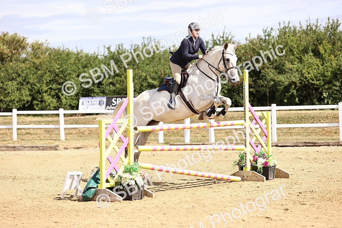 SBM_009792 - Class 8 - Senior Newcomers - 1.10  Open